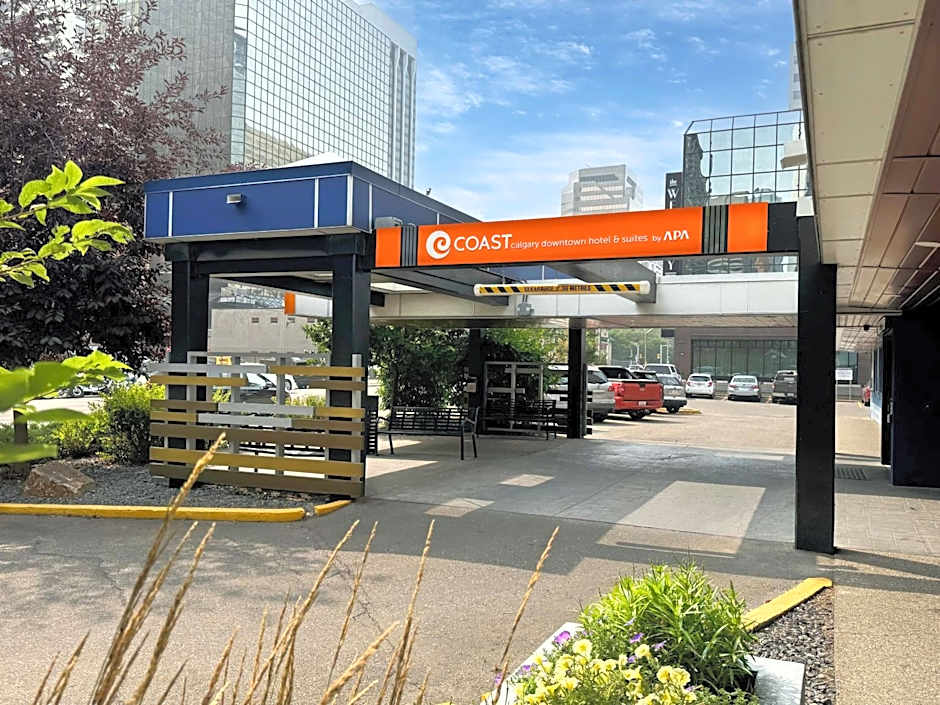 Coast Calgary Downtown Hotel & Suites by APA
