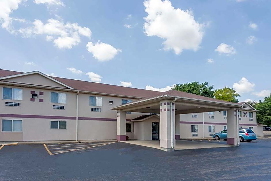 Photo 1 of 33 of Econo Lodge Chillicothe