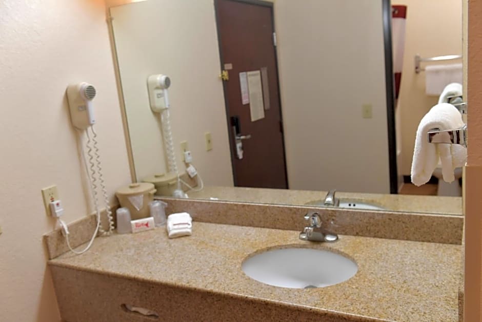 Baymont Inn & Suites by Wyndham Lincoln NE