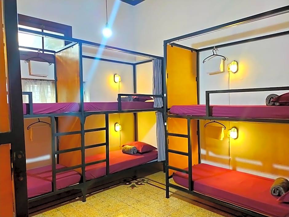 Semeru Hostel Malang