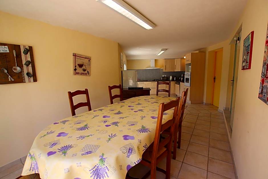 LE MAS DES TARENTES Chambres d'hôtes