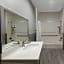 Baymont Inn & Suites Houston Hobby Airport