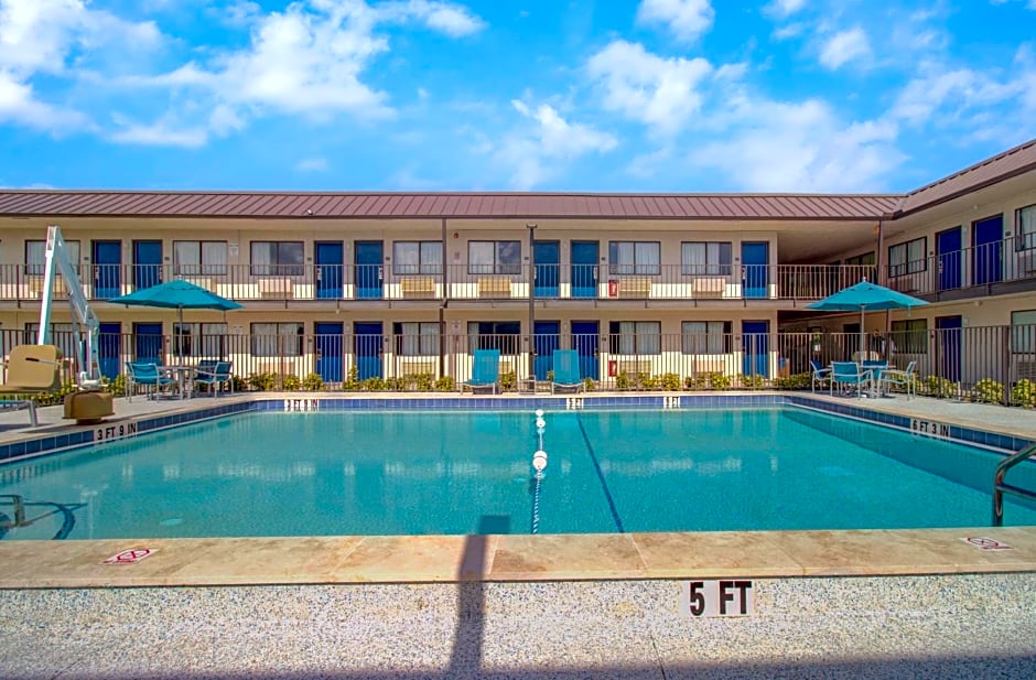 Motel 6-Venice, FL