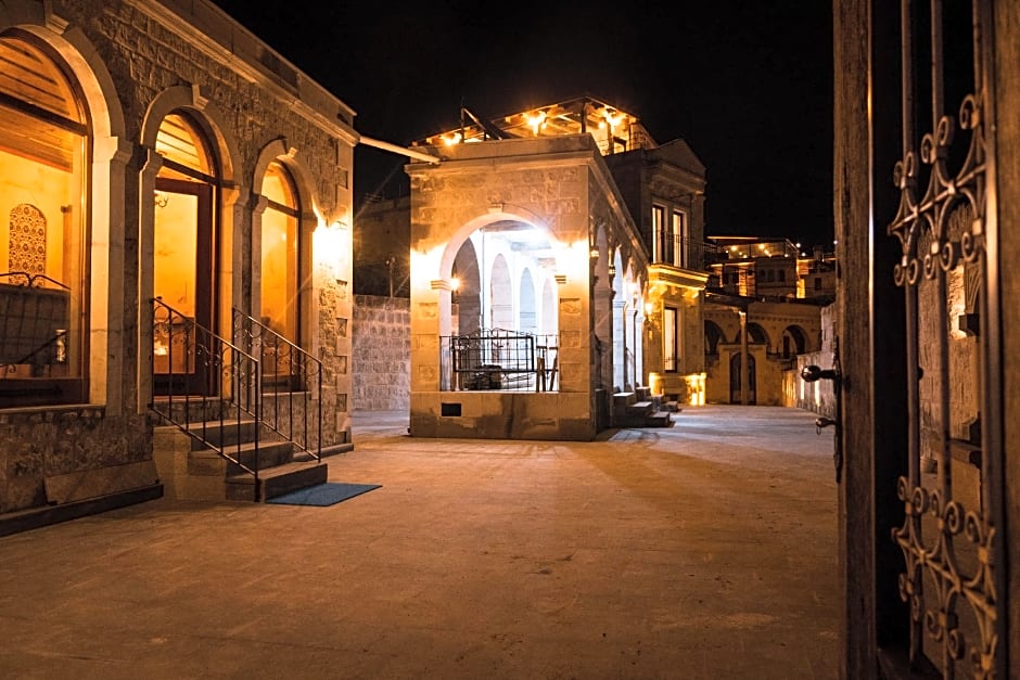 Sapphire Stone House