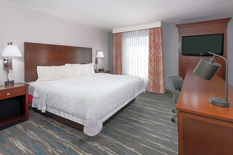 Hampton Inn By Hilton & Suites Orlando Airport At Gateway Village