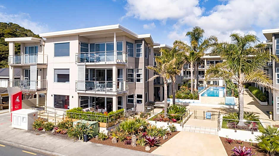 Edgewater Palms Apartments