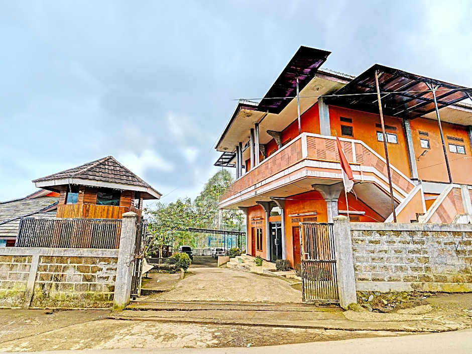 Hotel O Artana Bed and Breakfast.NearSitu Cileunca