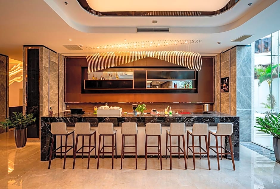 Khach san Muong Thanh Luxury Saigon Hotel