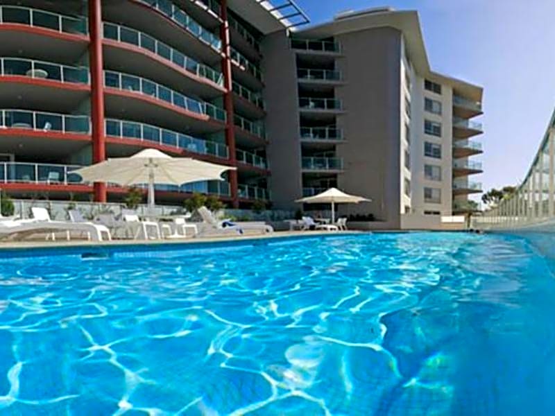 Pacific Suites Canberra