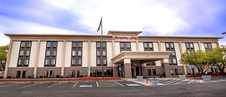 Hampton Inn By Hilton Louisville North/Clarksville