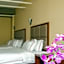 Hillside Plaza Hotel