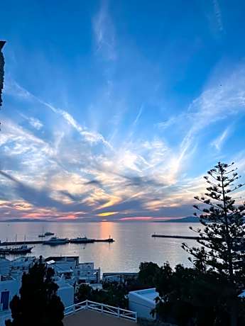 Classic Quadruple Room