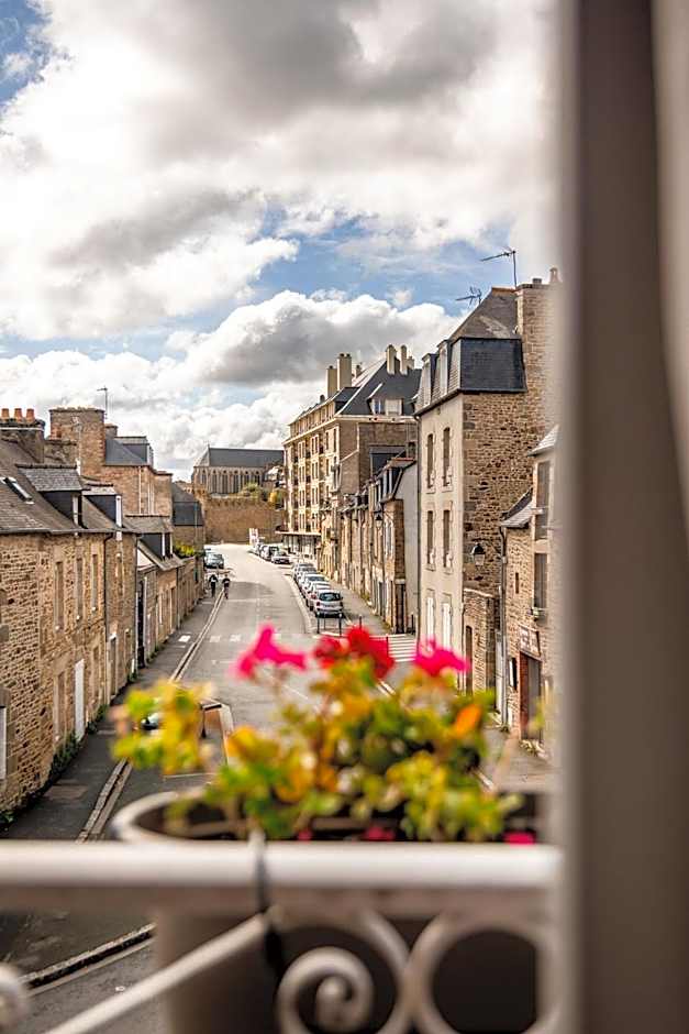 Demeures & Châteaux - Hôtel de la porte Saint-Malo - DINAN