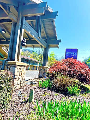 Newfound Lodge on the river
