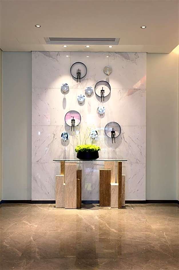 Aishang Hotel (Lecong Furniture Mall, Foshan)