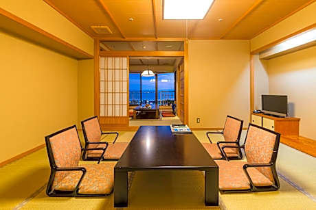 Executive Japanese-Style Room with Open-Air Bath and Lake View