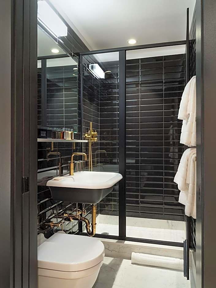 The Moore, New York City, a Member of Design Hotels