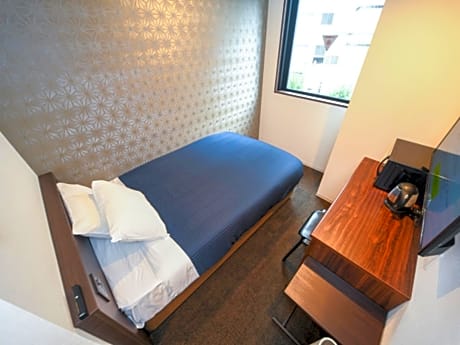 Double Room with Small Double Bed - Non-Smoking