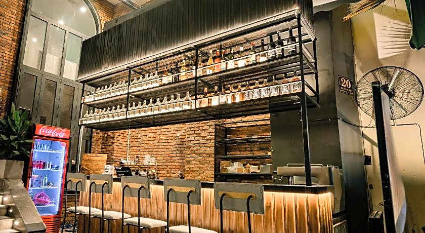 MINT HOTEL Q.1