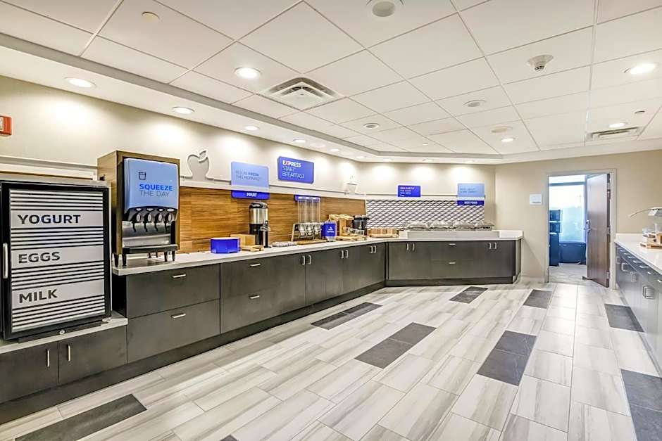 Holiday Inn Express And Suites Longview North By IHG
