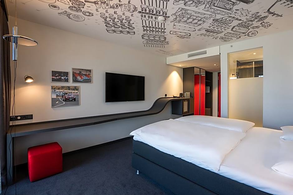 V8 Hotel Köln at MOTORWORLD