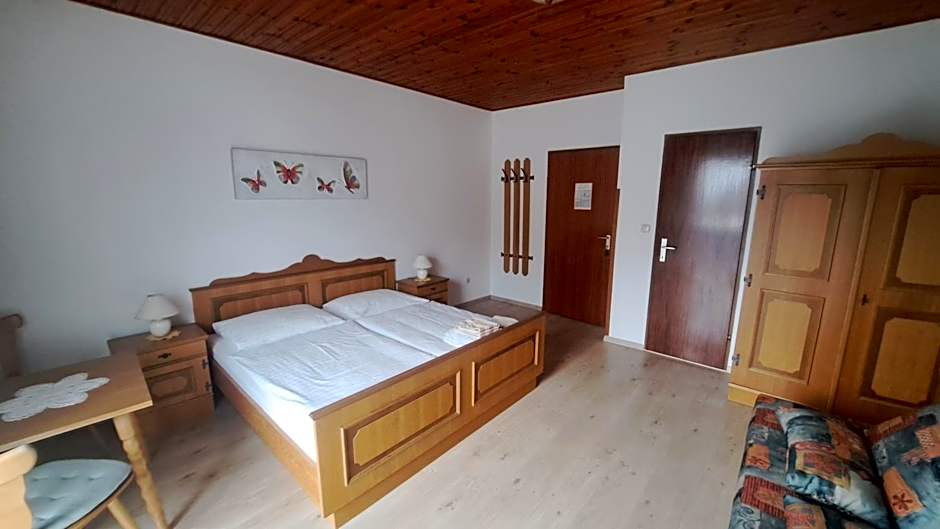 Gästezimmer Tiefenbacher