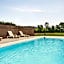 Howard Johnson by Wyndham Chattanooga Lookout Mountain I-24