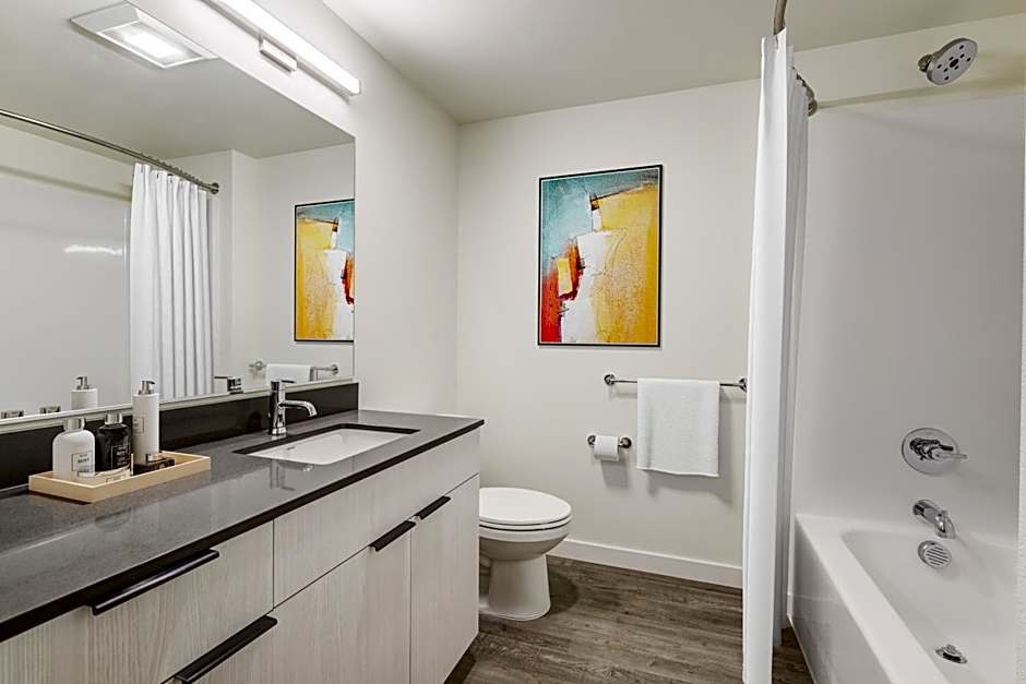 Marina Square Suites