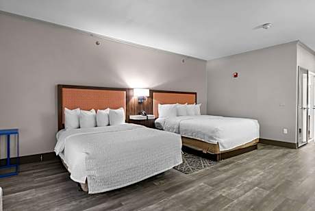 Queen Room with Two Queen Beds - Mobility and Hearing Access/Non-Smoking