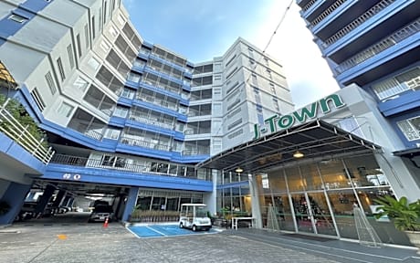 J Town serviced Apartments&hotel
