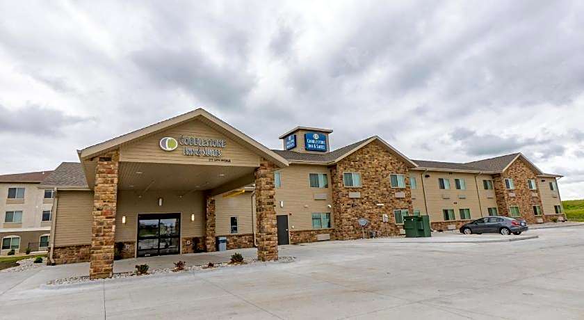 Cobblestone Inn and Suites Sheldon