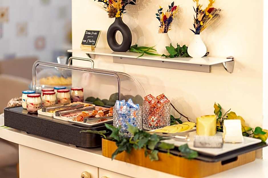 Hotel La Parizienne By Elegancia