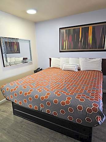 California Suites Motel