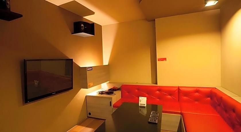 I Hotel