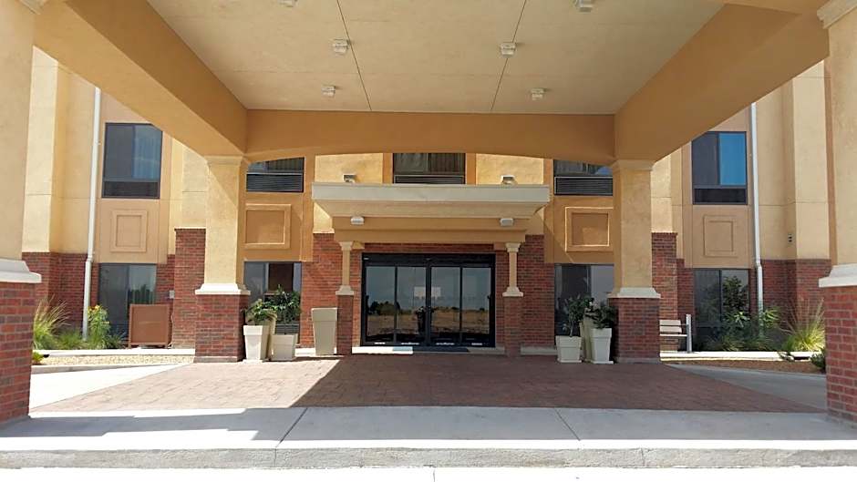 Holiday Inn Express & Suites Deming Mimbres Valley By IHG