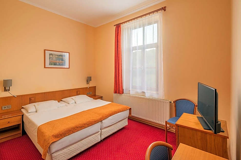 Erzsébet Park Hotel