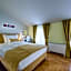 Hotel Domino