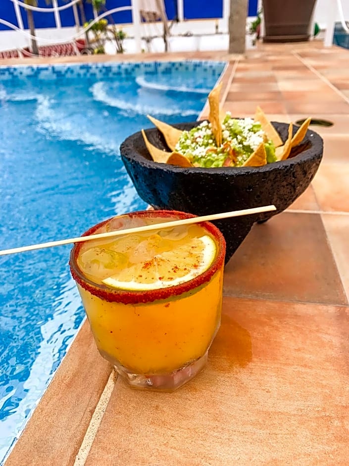 La Iguana Vallarta LGBT Experience - Romantic Zone