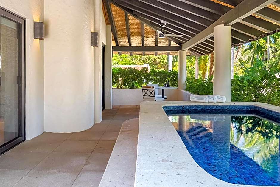 Thompson Zihuatanejo, A Beach Resort by Hyatt