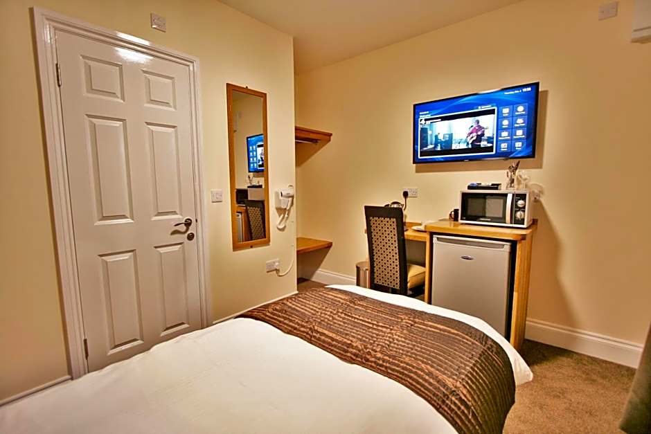 New County Hotel by RoomsBooked