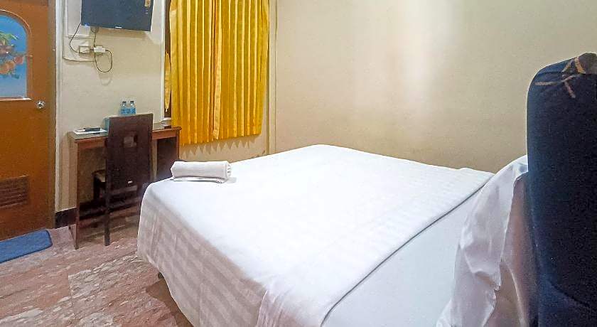 OYO 2848 Senaz Guesthouse