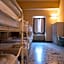Hotel & Hostel 7