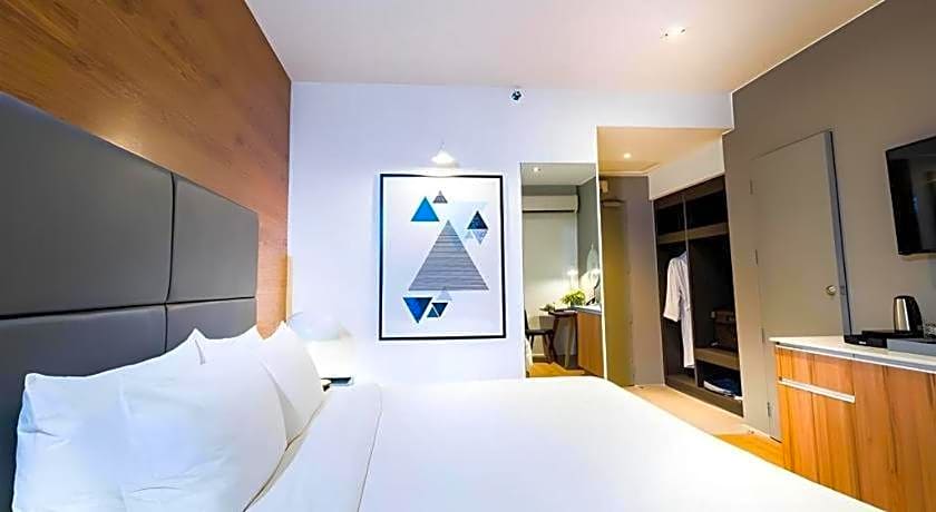 Avior Hotel