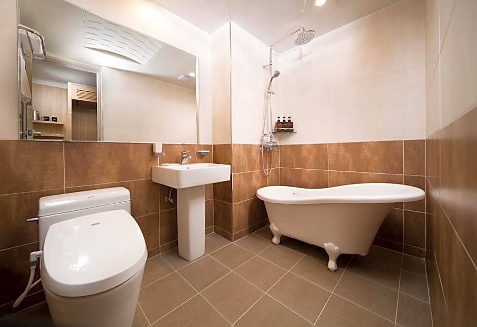 Pino Hotel