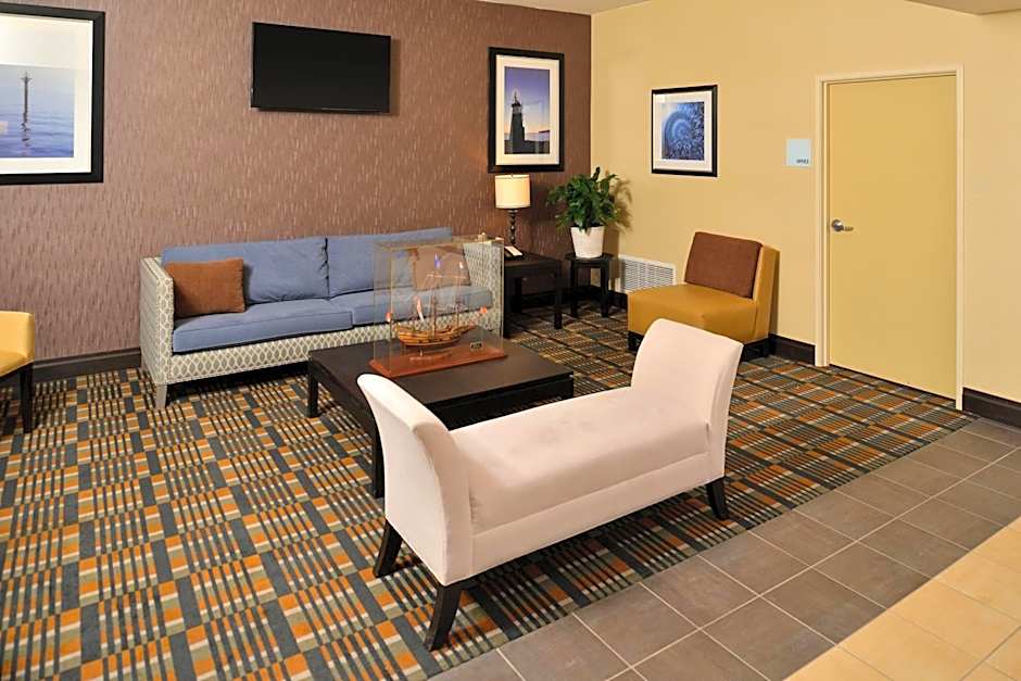 Holiday Inn Express & Suites Peekskill-Lower Hudson Valley By IHG