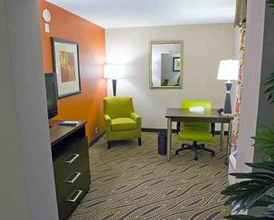 Hampton Inn Evansville Airport