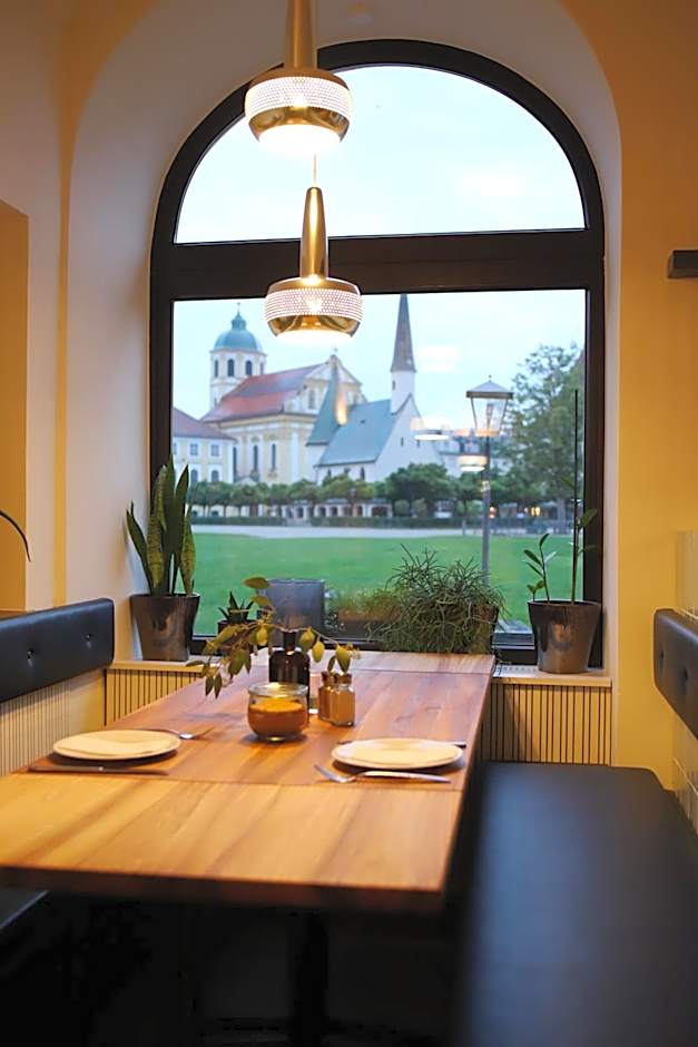 Hotel Munchner Hof