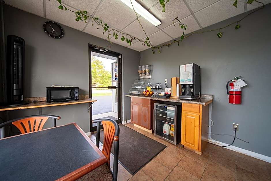 Sleep-ees Inn, Saginaw & Frankenmuth