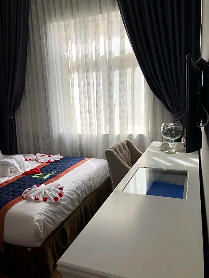 Pinus Hotel