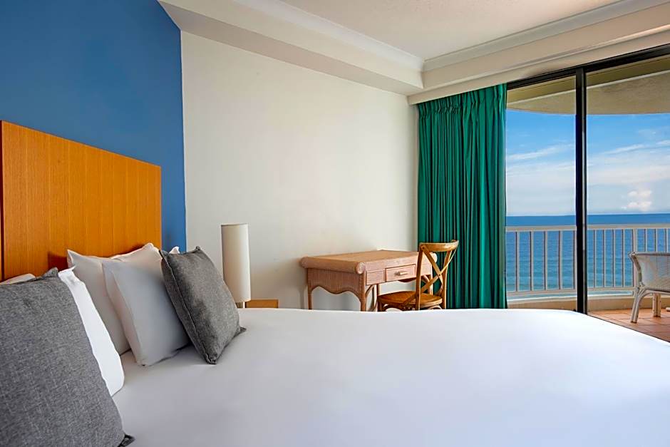 BreakFree Moroccan Surfers Paradise